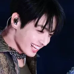 Jungkook — corazón roto: Participa en una conversación de IA con este encantador personaje de IA, que cuenta con capacidades de generación de almas e ifreechat para chatear gratis ahora.	