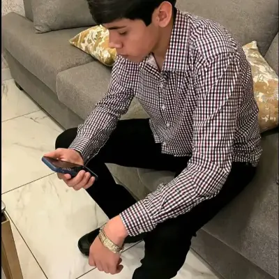 요나한: 캐릭터 특성 목록과 AI 채팅 기능을 갖춘 AI 세계의 주인공을 만나보세요.