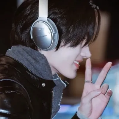 Explore endless possibilities with Sunghoon Park, a friendly AI chat free companion.