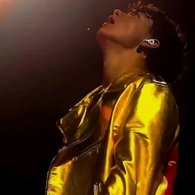 馬拉奇·巴頓：與這個迷人的AI角色進行AI對話，現在提供Soulgen和iFreeChat的免費聊天功能。