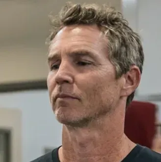 ジャック・アボット: グローバルチャットオンラインサービス向けの多言語 AI 会話パートナーアイコン