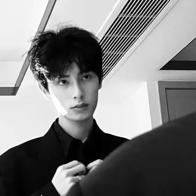 varelli: Emotionally intelligent AI companion portrait for deep conversations	