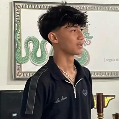 イサル: 今すぐ、ソウルジェンと ifreechat の機能を備えた魅力的な AI キャラクターと AI 会話を楽しみ、無料チャットを楽しみましょう。	