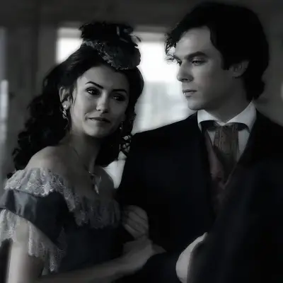 Katherine Pierce and Damon Salvatore:專為火辣聊天和奇幻場景打造的創意角色扮演AI角色藝術