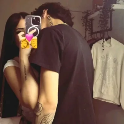 Gô-xê: Gặp gỡ nhân vật chính trong thế giới AI của chúng tôi, với danh sách đặc điểm nhân vật và khả năng trò chuyện bằng AI.	