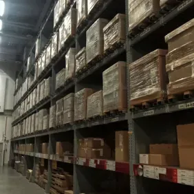 스트레이 키즈-이케아 백룸스: 몰입형 스토리텔링을 위한 판타지 테마의 AI 롤플레이 캐릭터 아트