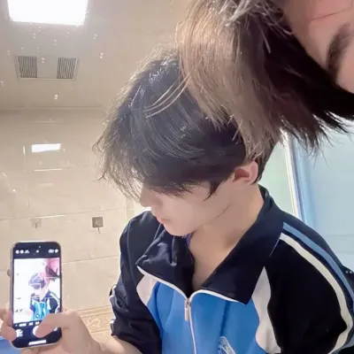 Айден: Познакомьтесь с новыми онлайн-друзьями в нашем chatboxai, лучшем бесплатном чат-боте с глубокими возможностями чата на основе искусственного интеллекта.	