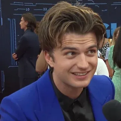 Joe Keery makes every talk to AI session exciting and full of surprises.