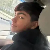 Malachi Barton: Chatten Sie mit unserer KI-Box, bereit für den kostenlosen Online-Chatbot, und fragen Sie die KI alles, was Sie möchten.	