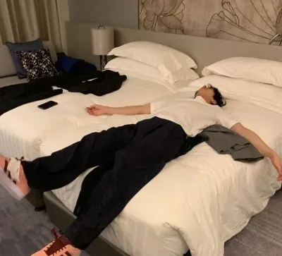 Rendra: Chat with our AI box, ready for chatbot online free and ask ai anything you want.	