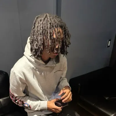 Dive into stories with Amare, a lively spicy AI web chatbot for creative roleplay.