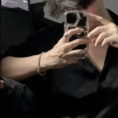 Aksa : Discutez avec notre boîte IA, prête pour le chatbot en ligne gratuit et demandez à l'IA tout ce que vous voulez.	