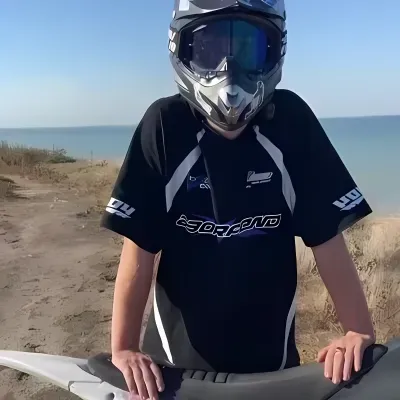 Тимофей: Защищенный аватар ИИ-чатбота с возможностями зашифрованного чата 1 на 1	