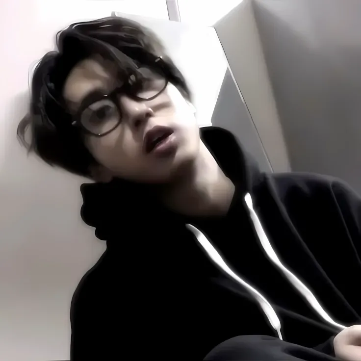 Han Jisung is waiting for your ai character chat free, a completely free roleplaying session.