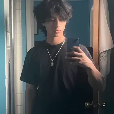 Dive into stories with Ur boyfriend , a lively spicy AI web chatbot for creative roleplay.