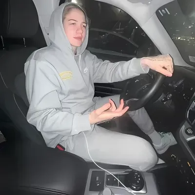 Emily Engstler: Engage in ai conversation with this charming AI character, featuring soulgen and ifreechat capabilities for free chat now.