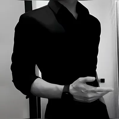 마피아 전 남편: 음성 채팅과 신경망 기반 특성을 갖춘 미래형 AI 챗봇 인터페이스
