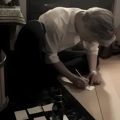 Engage with GRAYSON HAWTHORNE, the perfect ai character chat free companion for 1v1 chat.