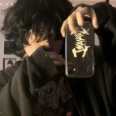 Ready for fun? Talk to AI characters like Emo Boy anytime, free and immersive.